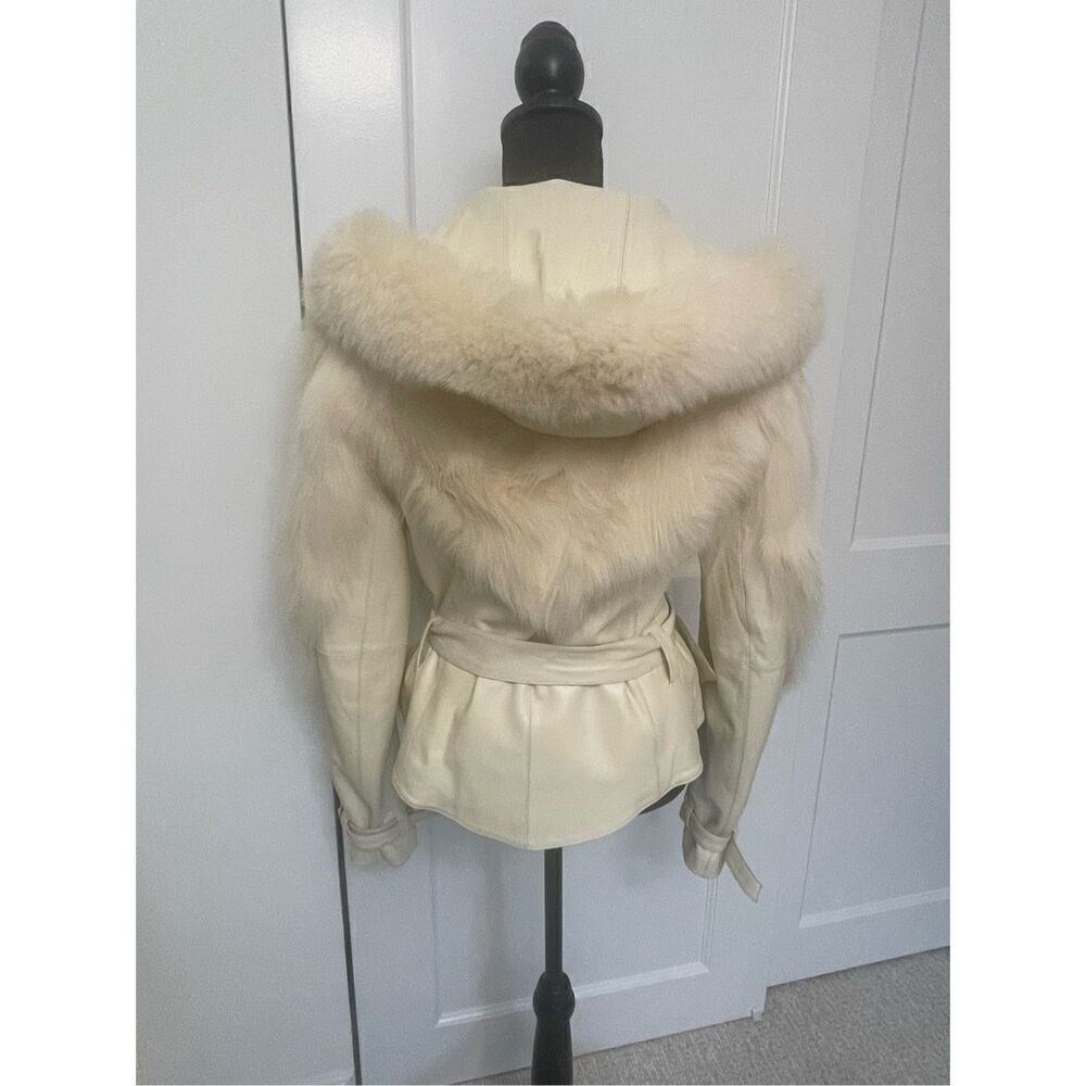 Leather Jacket with Fox Fur - Picture 2 of 10